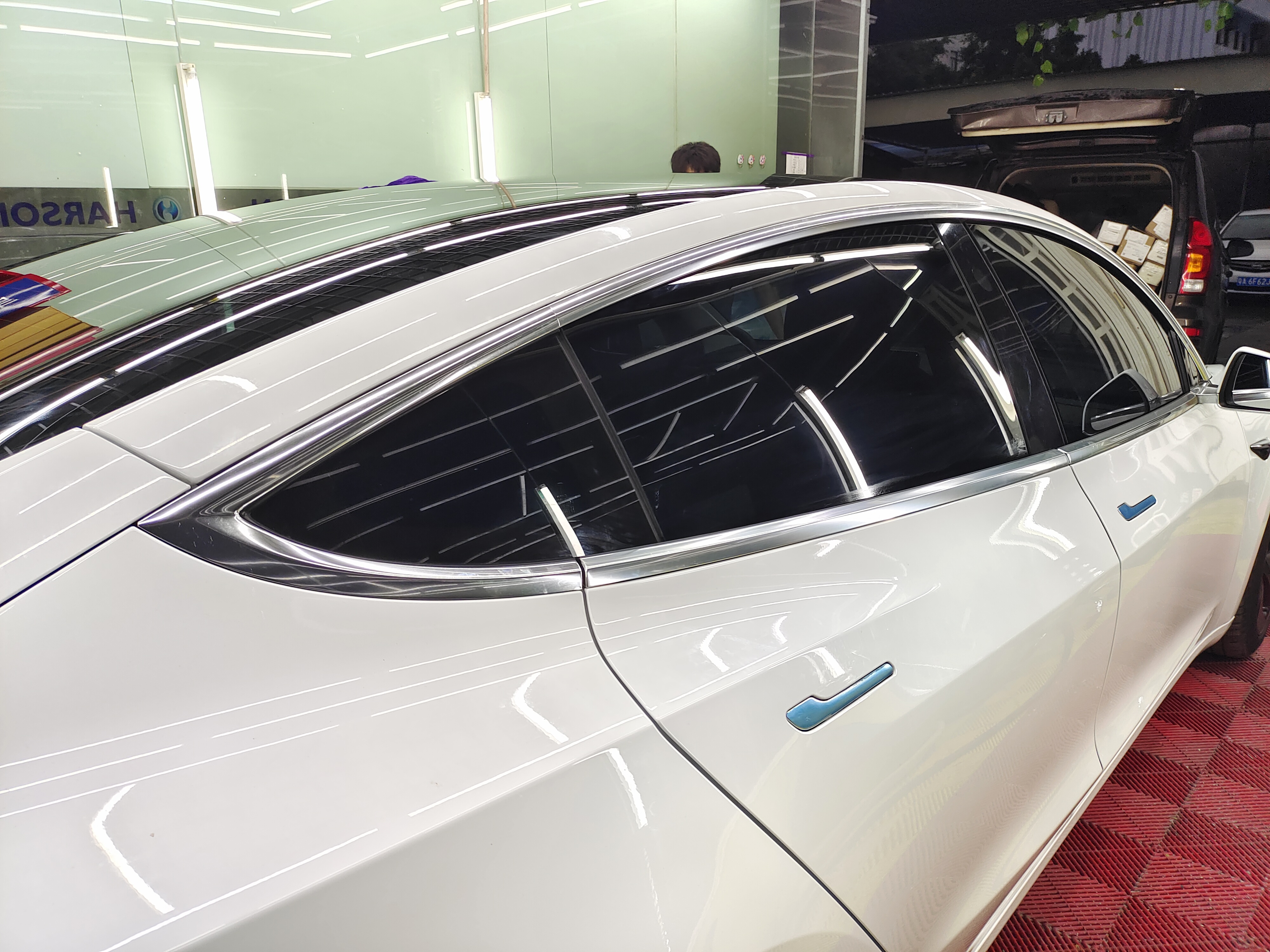 特斯拉 Model 3(图3)